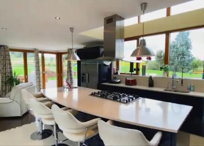 Captiva Wexford - Your Ultimate Luxury Family Getaway וילה